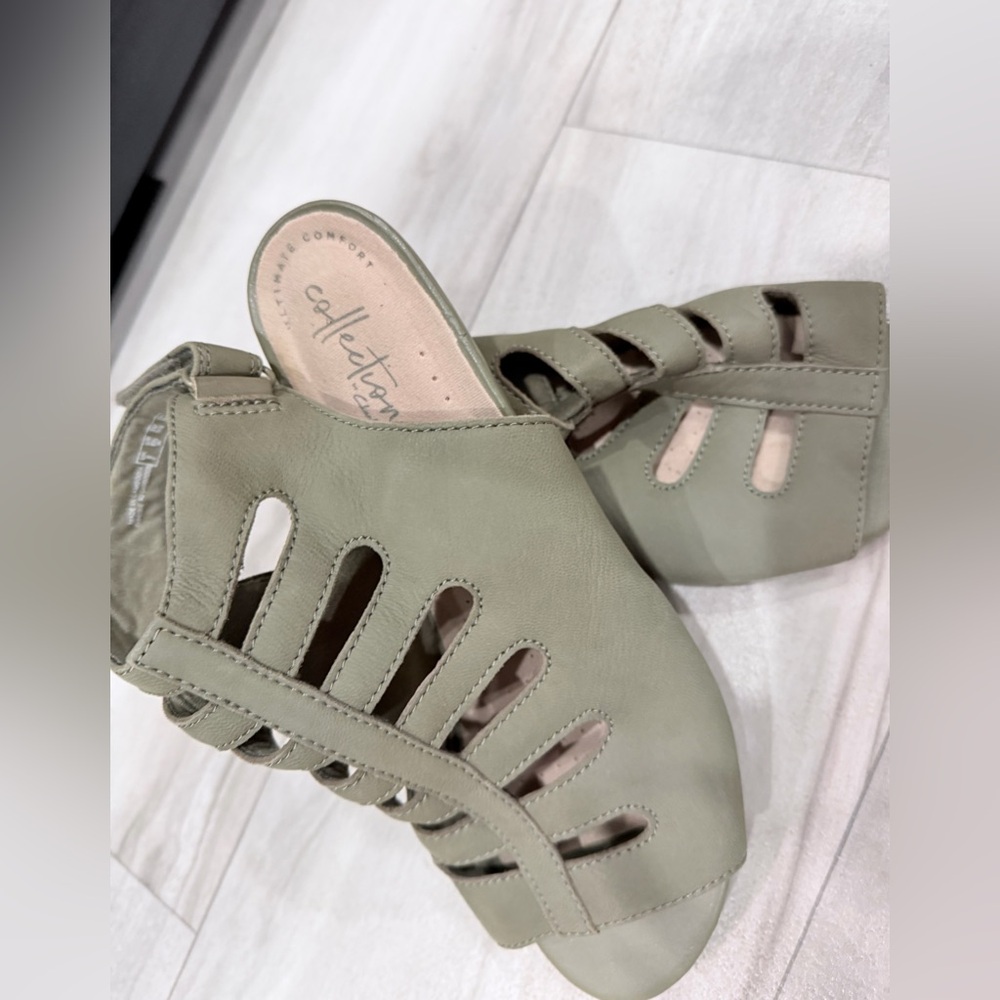Collection B Women's Olive Sandals